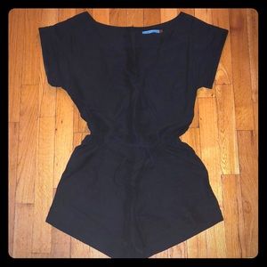 Alice + Olivia romper size S